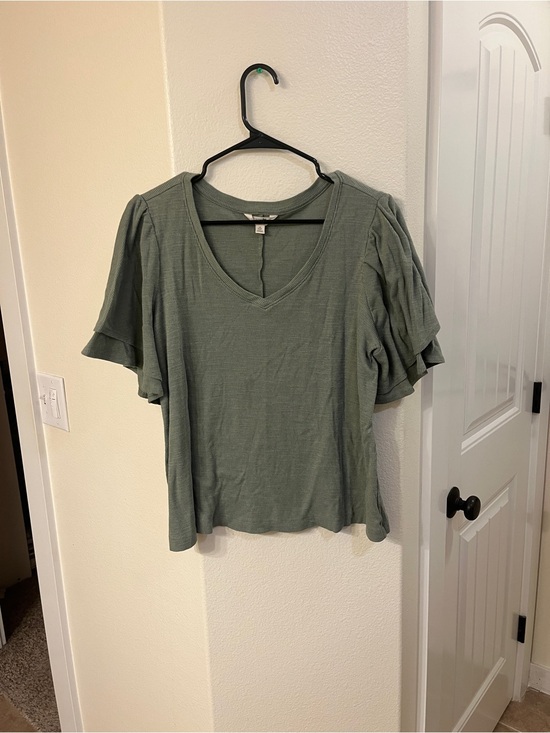 Terra & Sky Tops - Terra & Sky Olive Green V-Neck Ruffle Sleeve Top